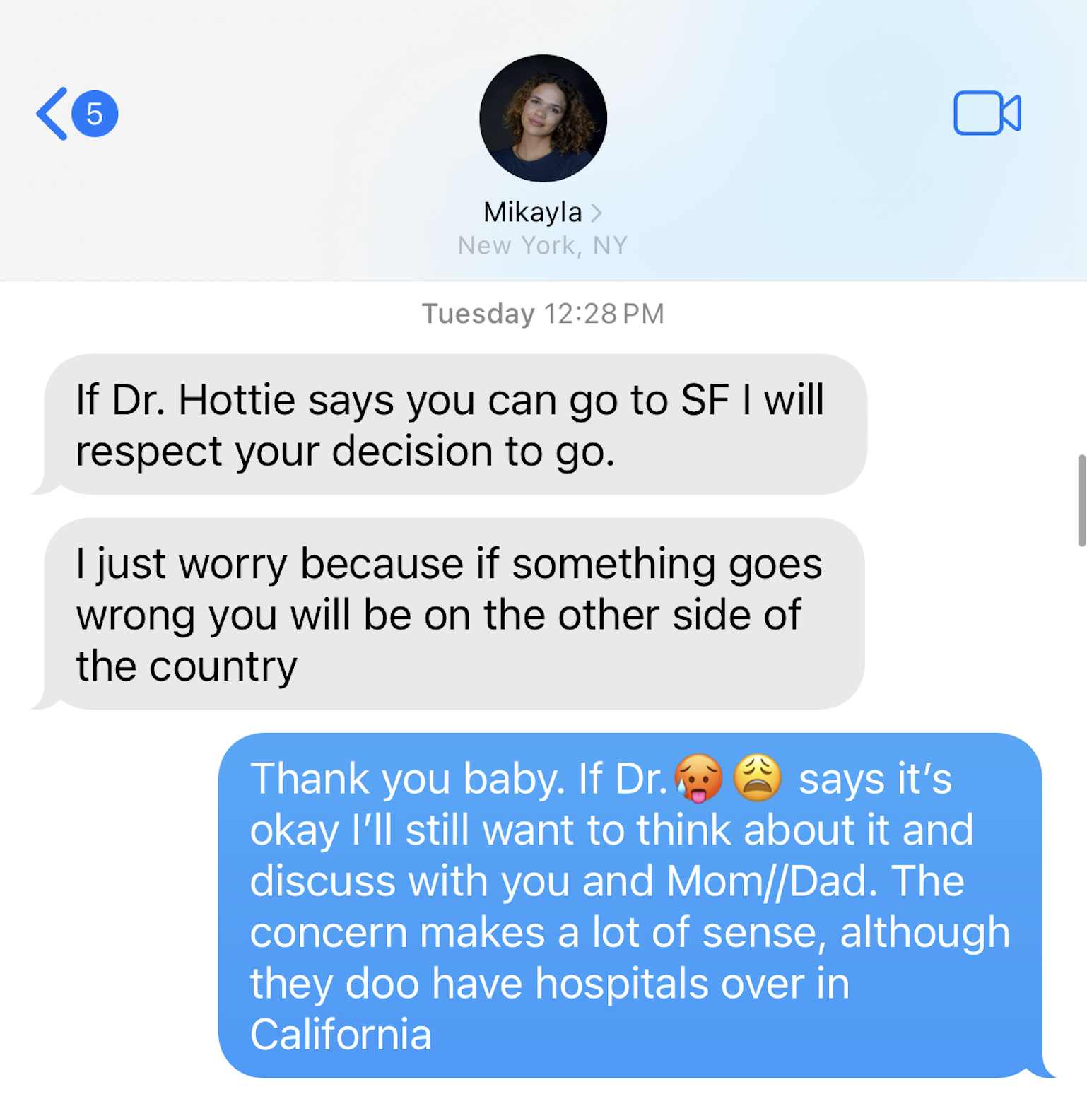 Text conversation about Dr. Hottie